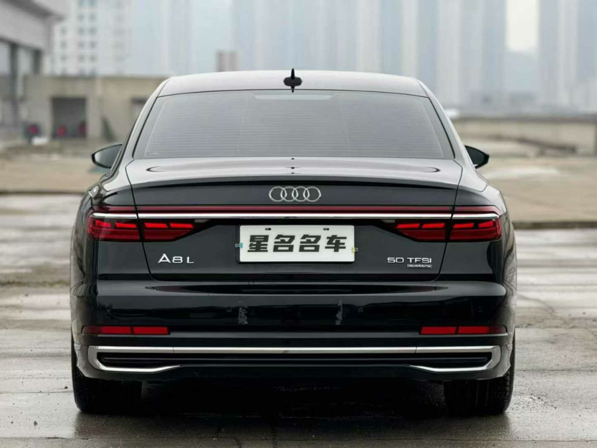 奧迪 奧迪A8  2023款 A8L 60 TFSI quattro圖片