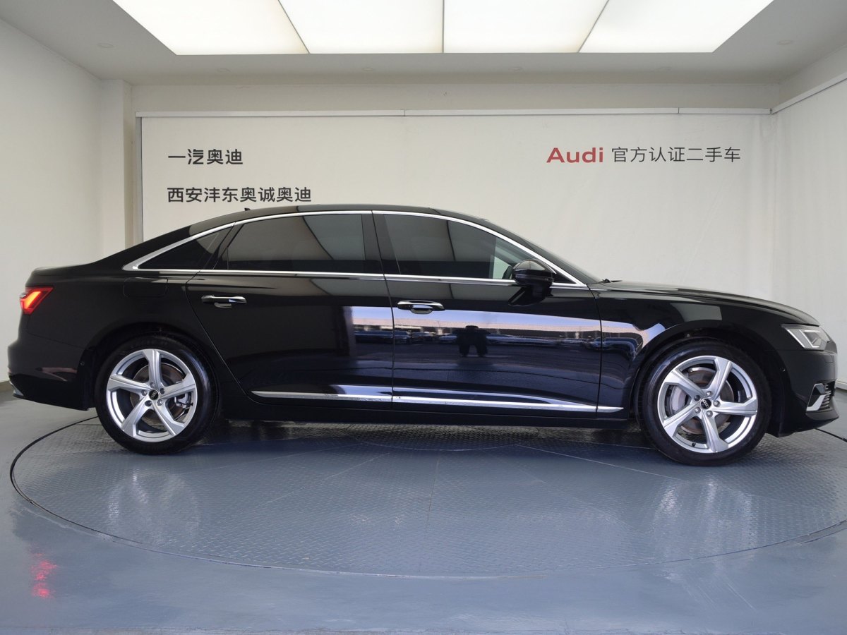 奧迪 奧迪A6L  2023款 改款 45 TFSI quattro 臻選致雅型圖片