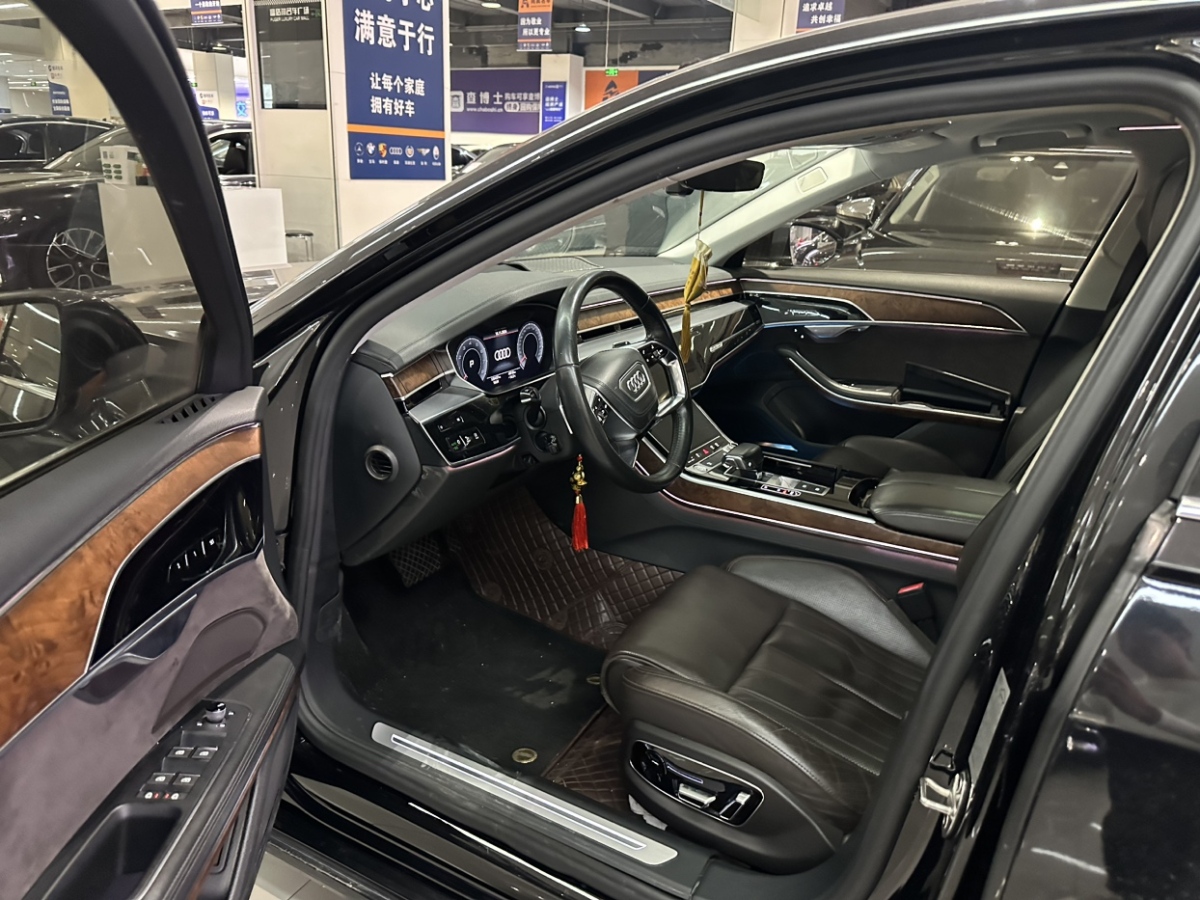 奧迪 奧迪A8  2018款 A8L 55 TFSI quattro豪華型圖片