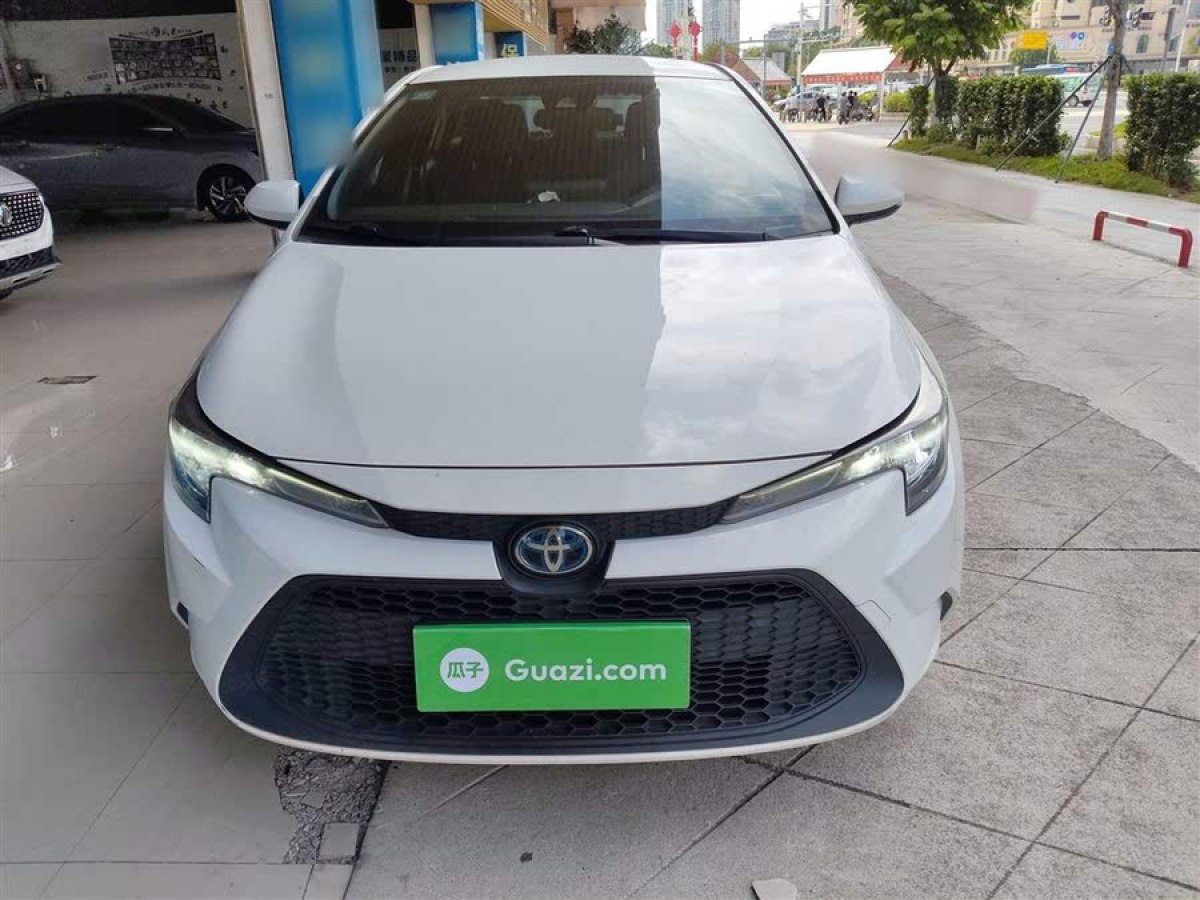 豐田 雷凌  2021款 雙擎 1.8H E-CVT領(lǐng)先版圖片