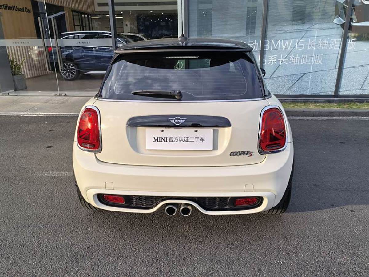 MINI MINI  2019款 2.0T COOPER S 經(jīng)典派圖片