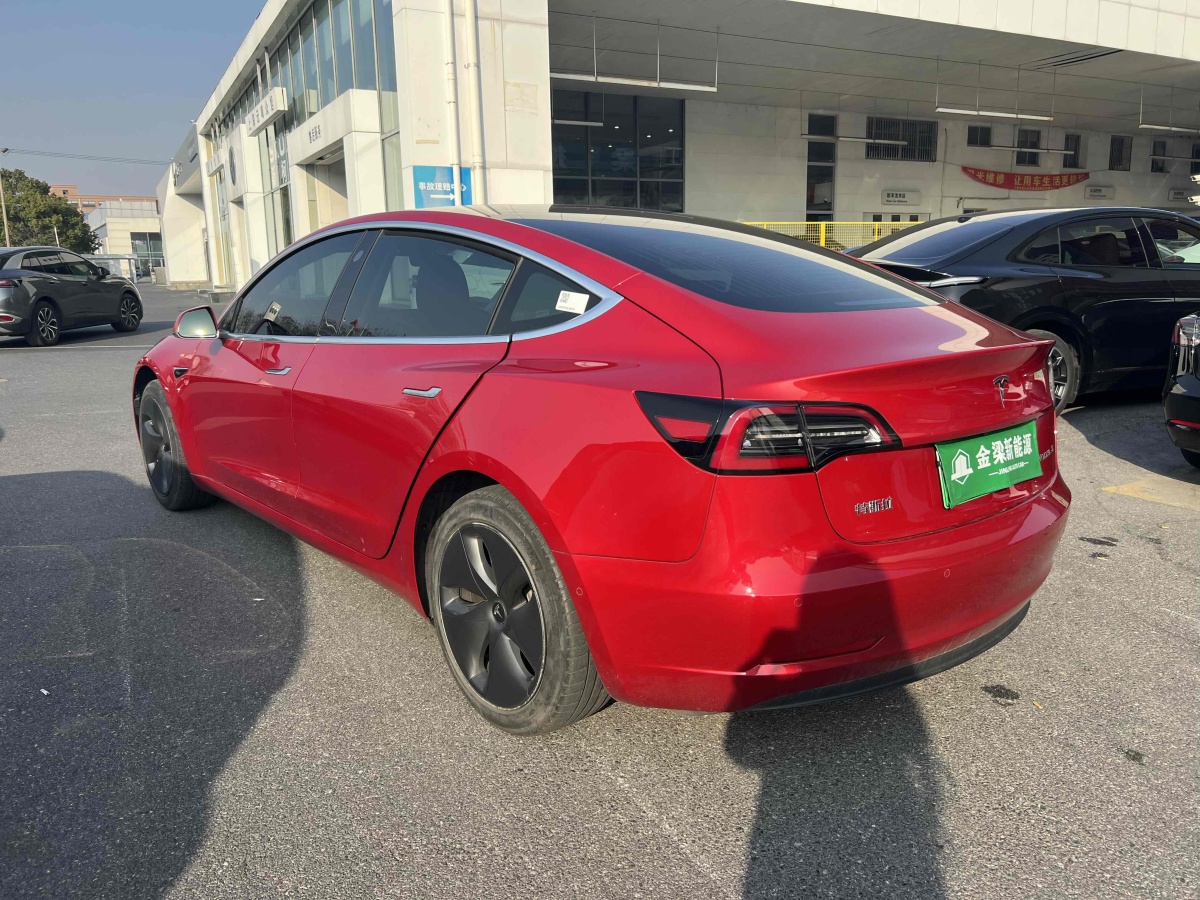 特斯拉 Model 3  2019款 標(biāo)準(zhǔn)續(xù)航后驅(qū)升級版圖片