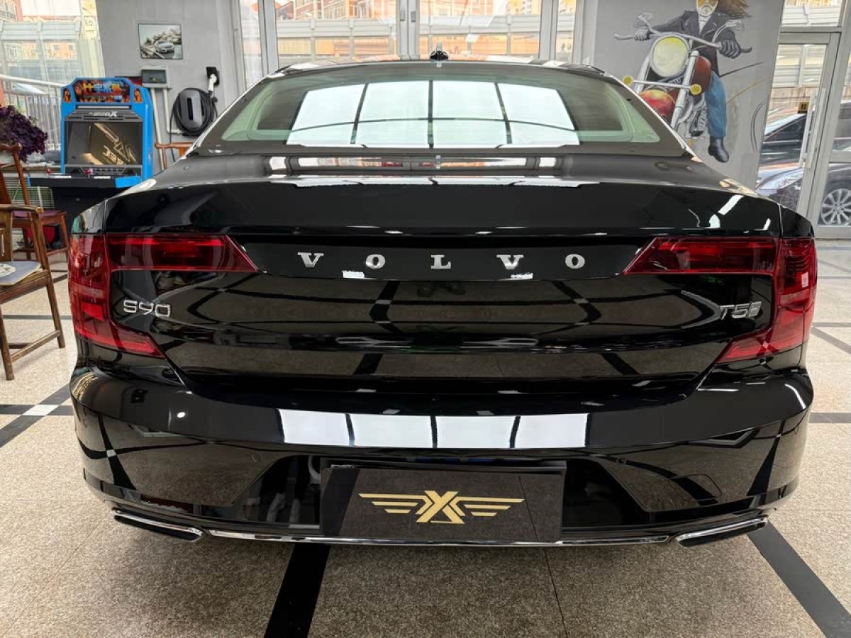 沃爾沃 S90  2020款 改款 T5 智遠(yuǎn)豪華版圖片