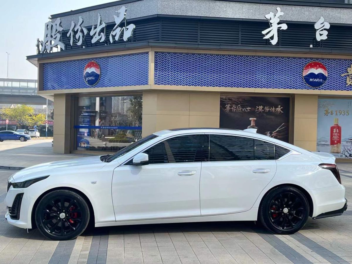 凱迪拉克 CT6  2020款 28T 領(lǐng)先超級巡航型圖片