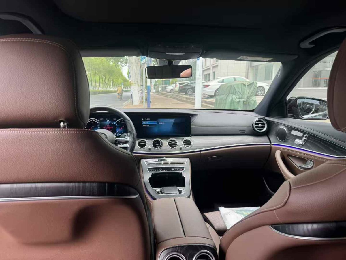 奔馳 奔馳E級  2022款 E 300 L 豪華型圖片