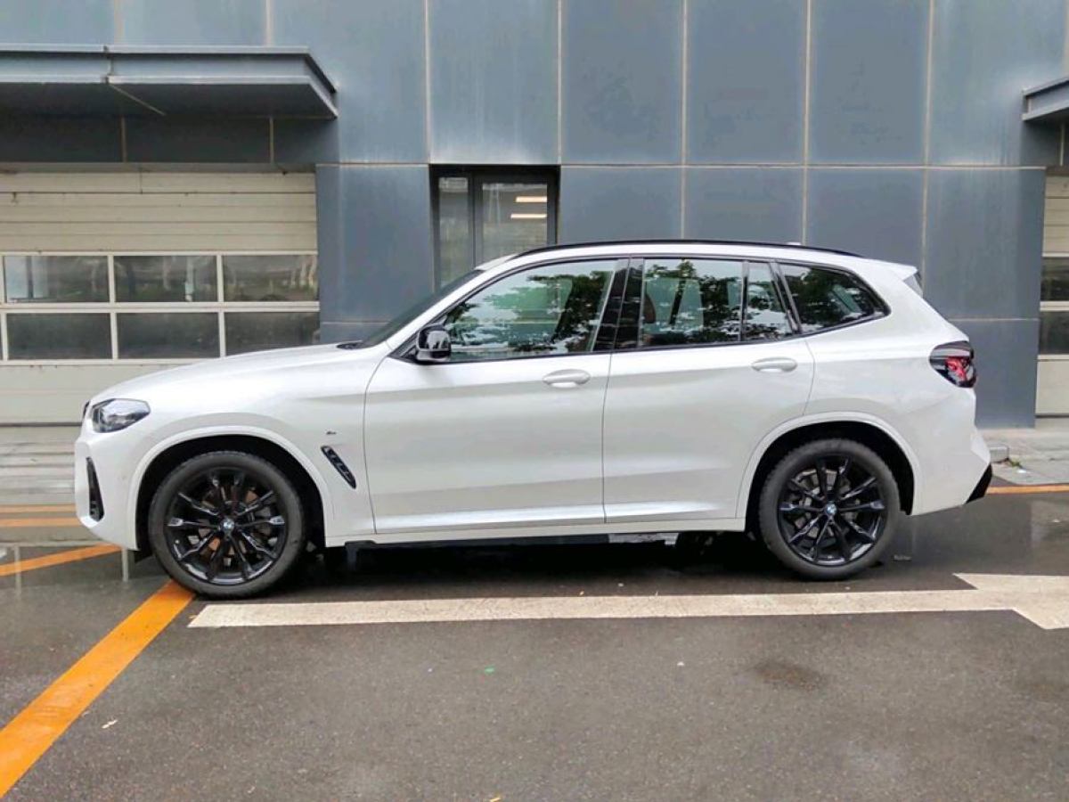 寶馬 寶馬X3  2022款 xDrive30i 尊享型 M曜夜套裝圖片