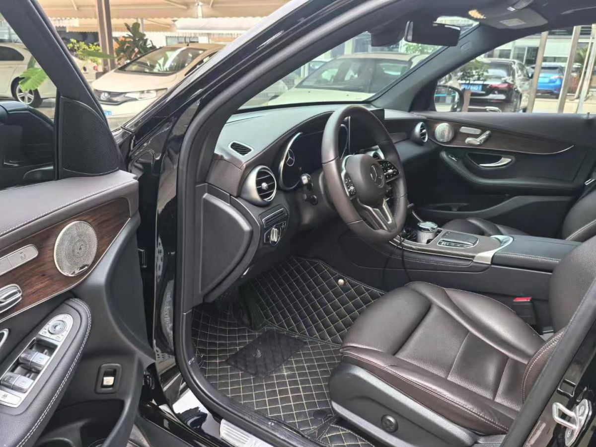 奔馳 奔馳GLC  2021款 GLC 300 4MATIC 轎跑SUV圖片