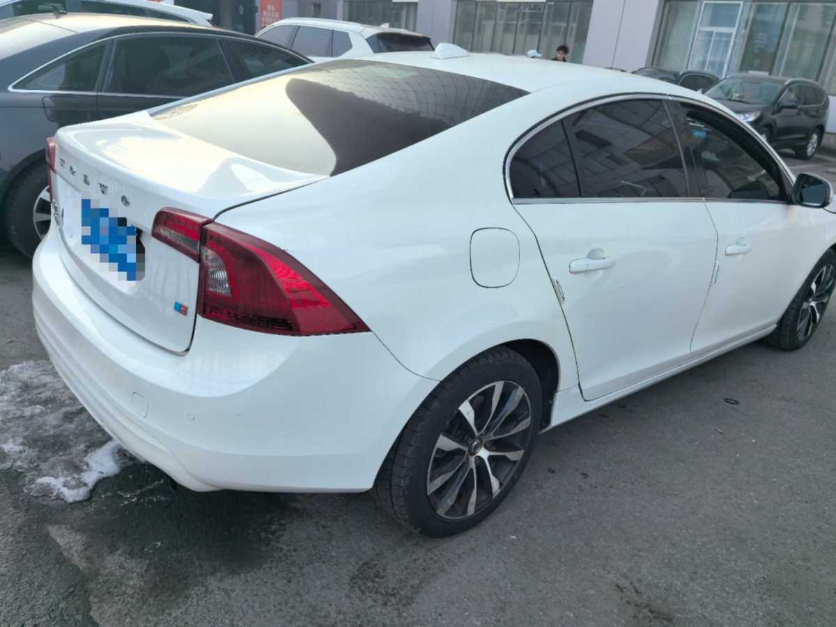 沃爾沃 S60L  2018款 T3 智進(jìn)進(jìn)取版圖片