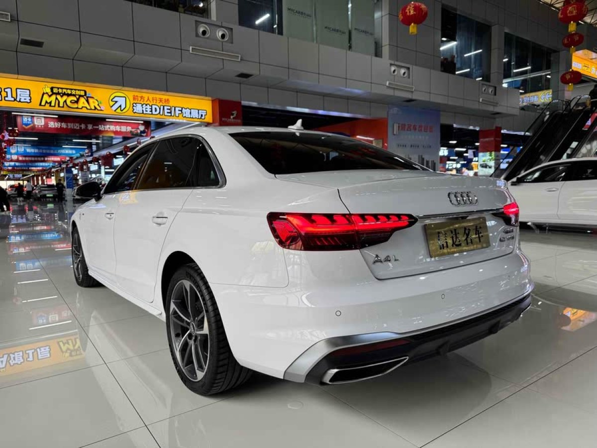 奧迪 奧迪A4L  2022款 40 TFSI 時尚動感型圖片
