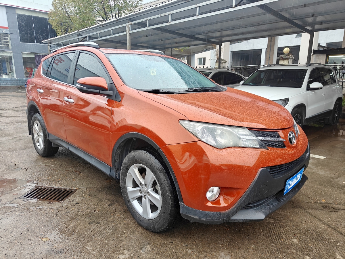 2013年9月豐田 RAV4  2016款 榮放 2.0L CVT四驅(qū)新銳版