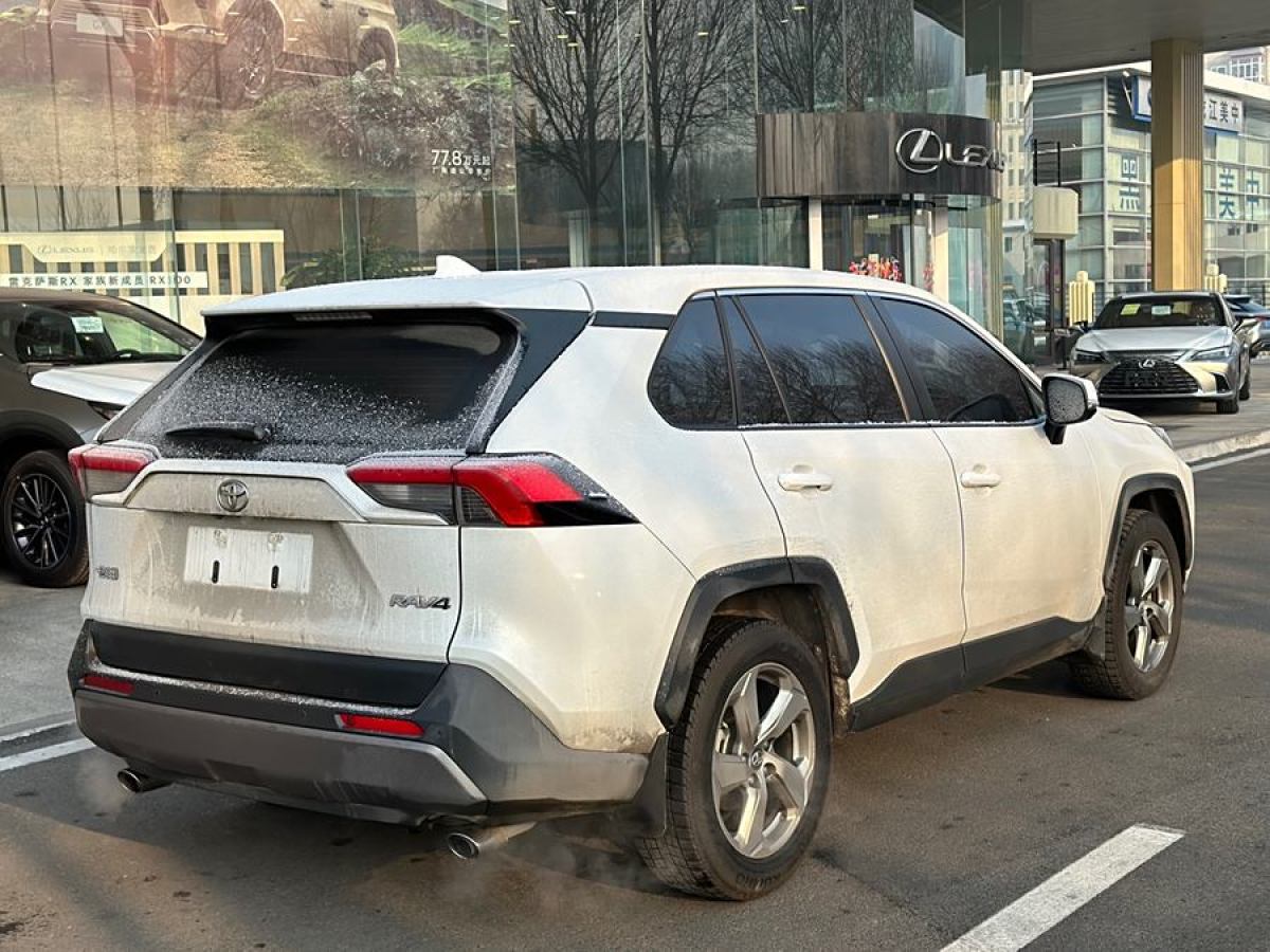 豐田 RAV4榮放  2022款 2.0L CVT兩驅(qū)風(fēng)尚版圖片