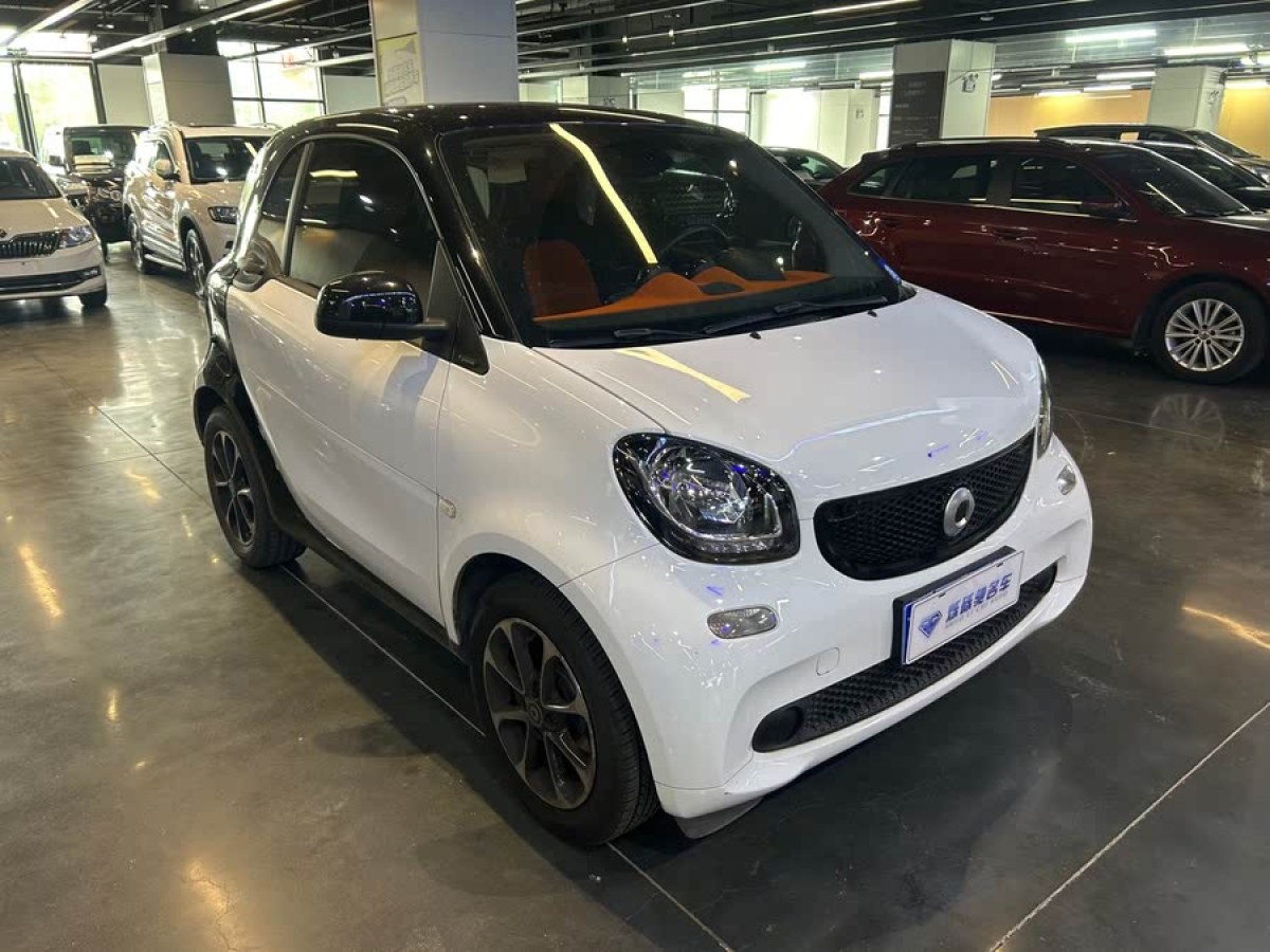 smart fortwo  2015款 1.0L 52千瓦硬頂激情版圖片