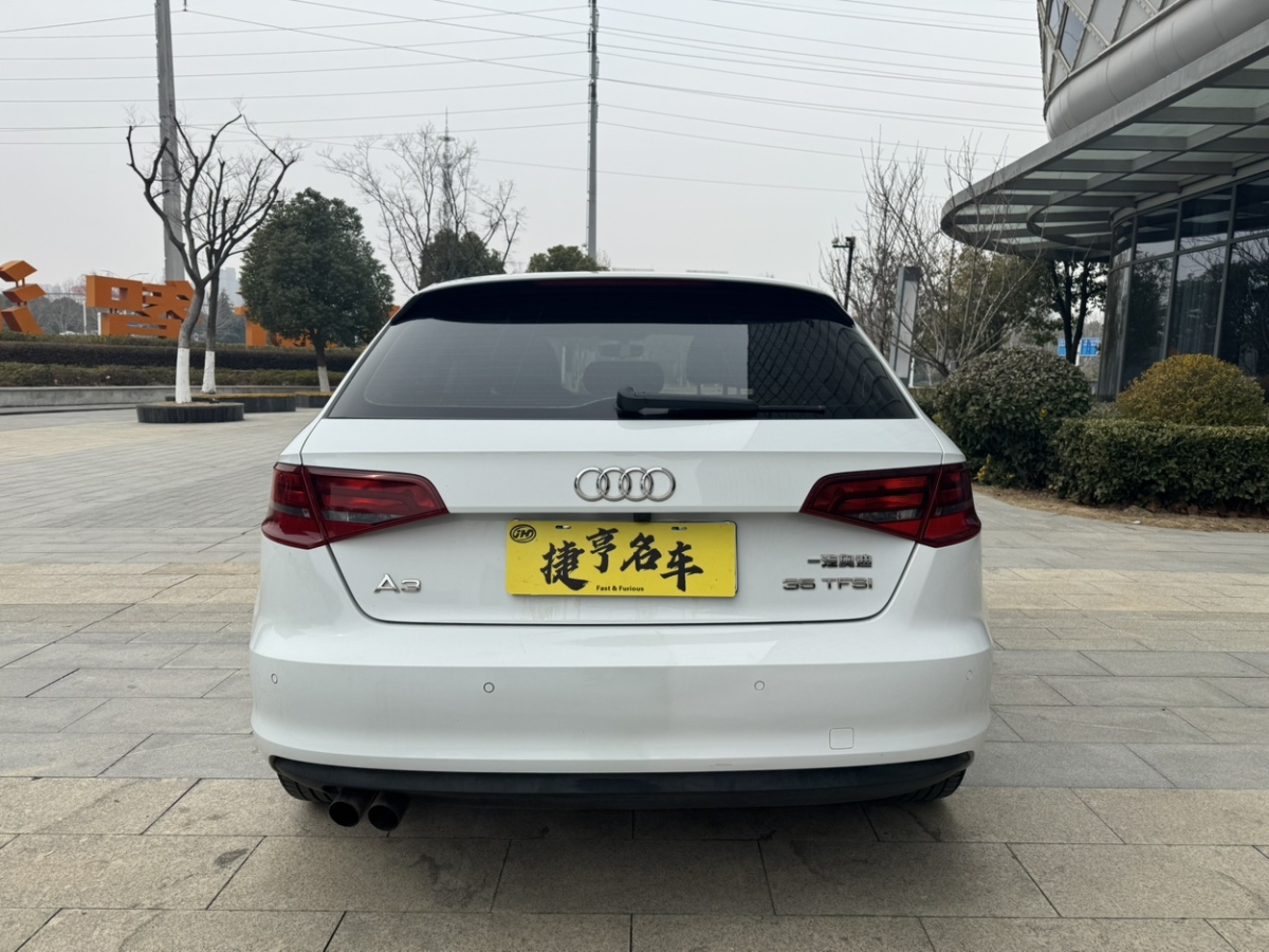 奧迪 奧迪A3  2016款 Sportback 35 TFSI 進(jìn)取型圖片