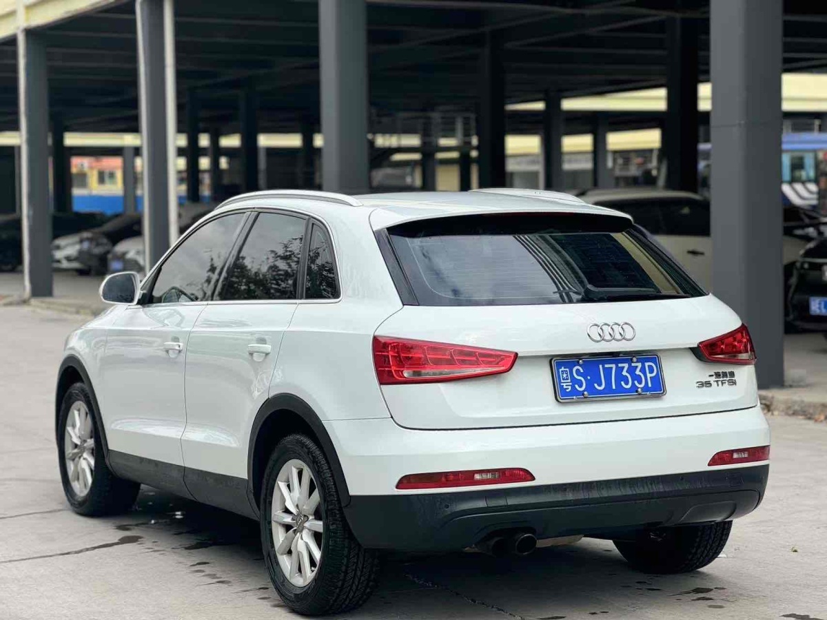 奧迪 奧迪Q3  2015款 35 TFSI 進(jìn)取型圖片