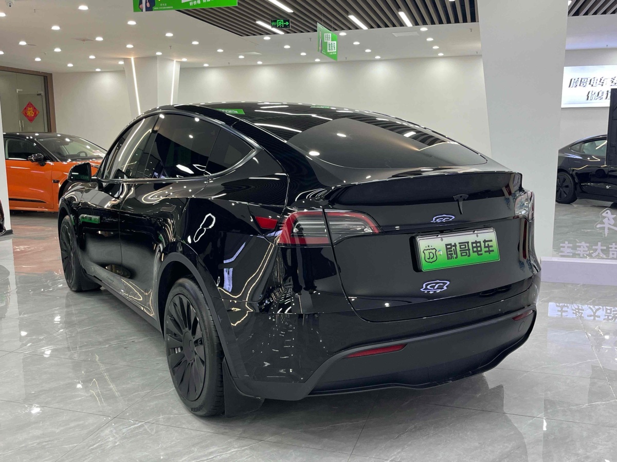 特斯拉 Model 3  2023款 長續(xù)航煥新版 雙電機(jī)全輪驅(qū)動圖片