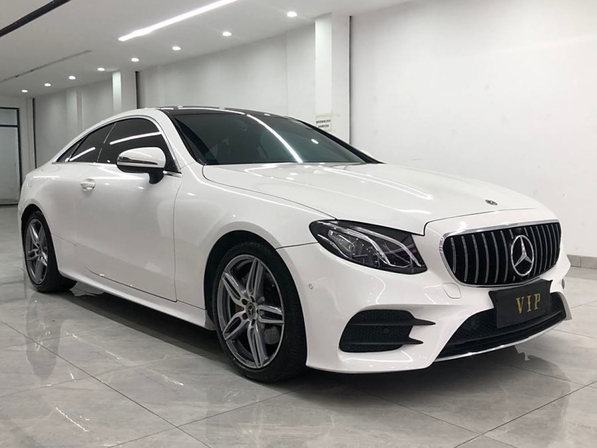 奔馳 奔馳E級  2018款 E 200 4MATIC 轎跑車圖片