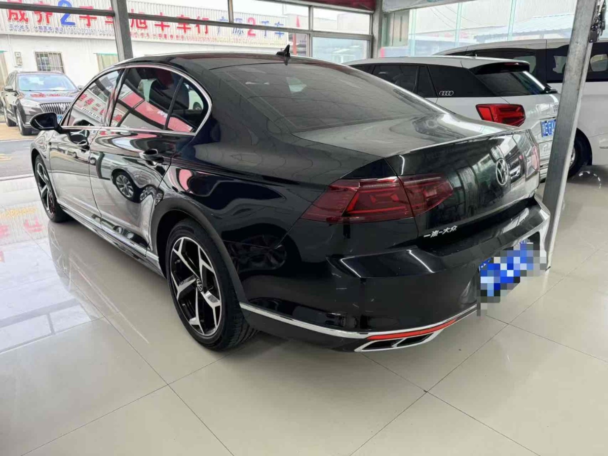 大众 迈腾  2023款 200万辆纪念版 330TSI DSG豪华型图片