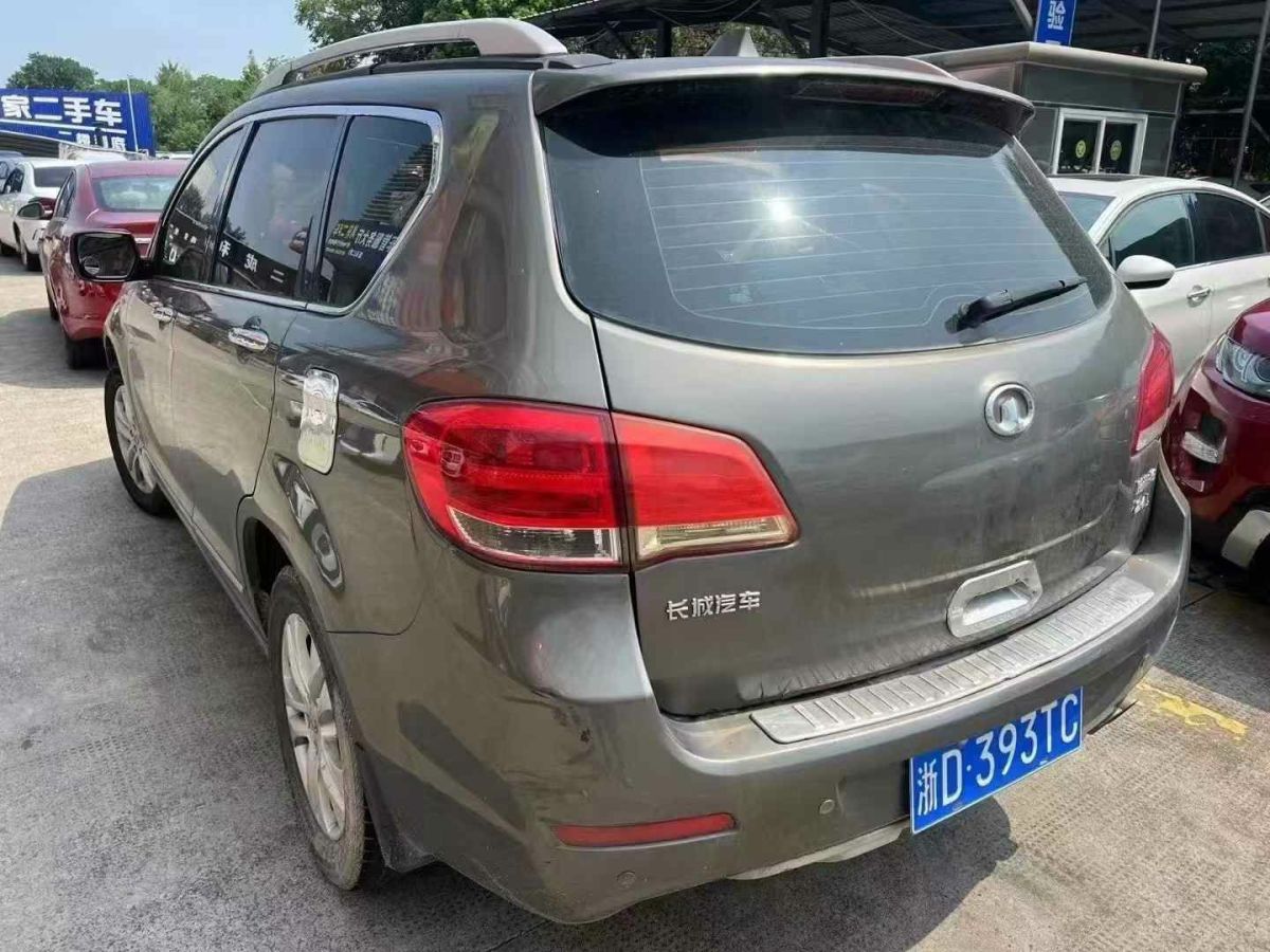 哈弗 H6  2012款 1.5T 手動(dòng)兩驅(qū)尊貴型圖片