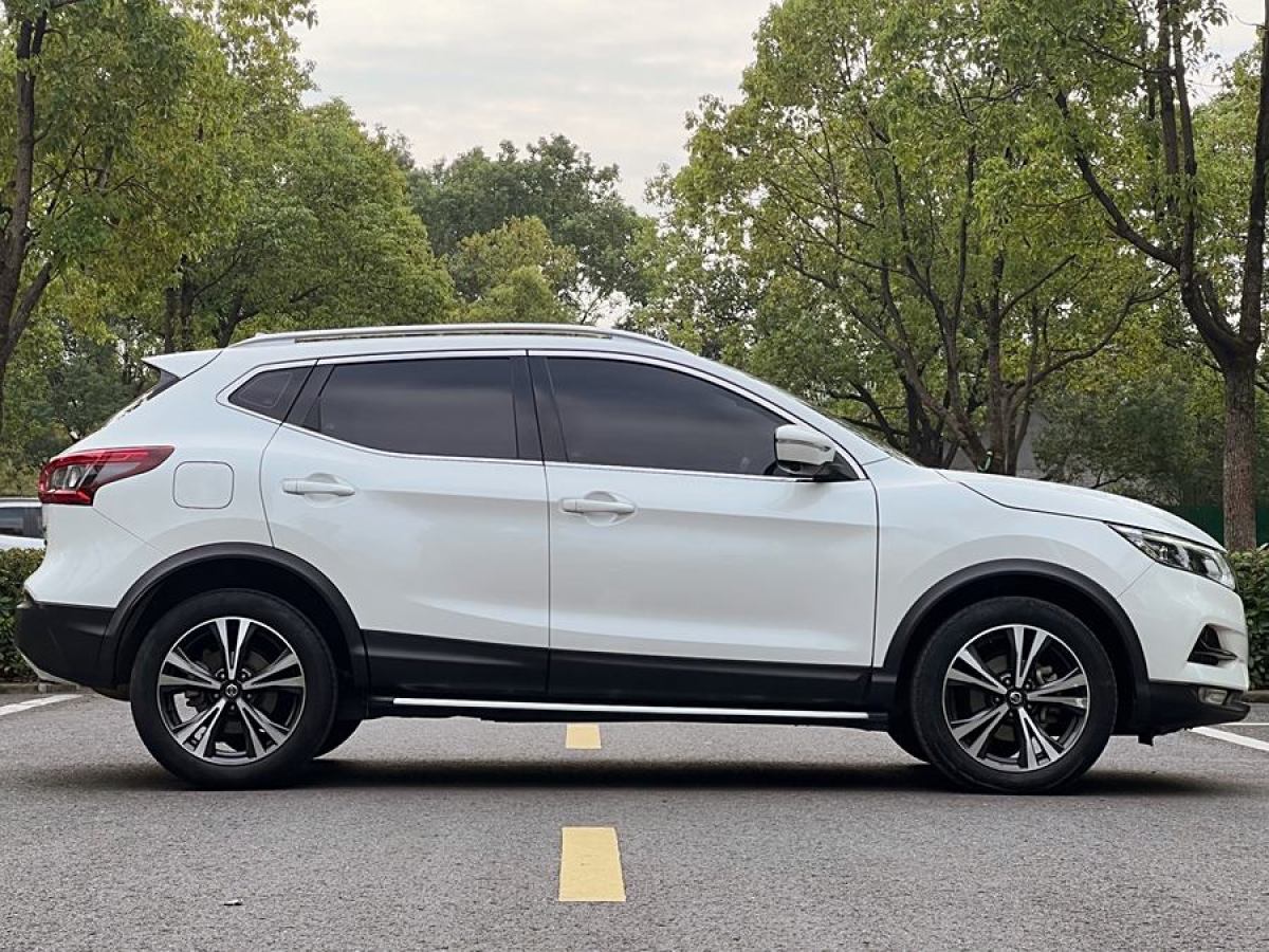 日產(chǎn) 逍客  2019款  2.0L CVT豪華版圖片