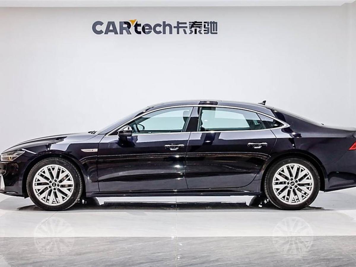 奧迪 奧迪A7L  2024款 45TFSI S-line 筑夢(mèng)型 流晶套裝圖片