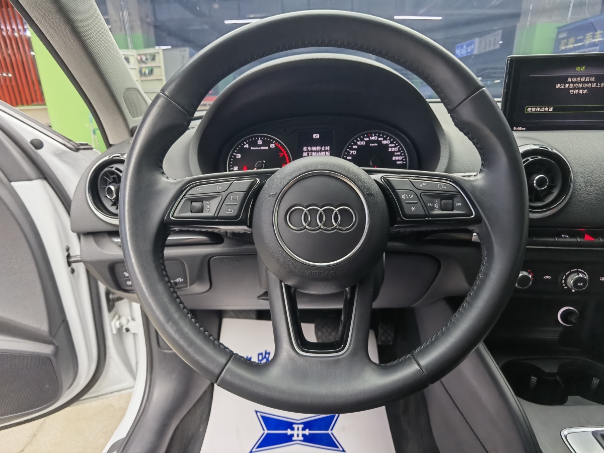 奧迪 奧迪A3  2018款 30周年年型 Sportback 35 TFSI 時尚型圖片
