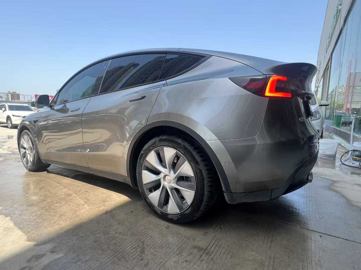 特斯拉 Model Y  2022款 改款 后輪驅(qū)動版圖片