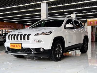 2021年1月 Jeep 自由光 2.0L 兩驅(qū)經(jīng)典運動版圖片