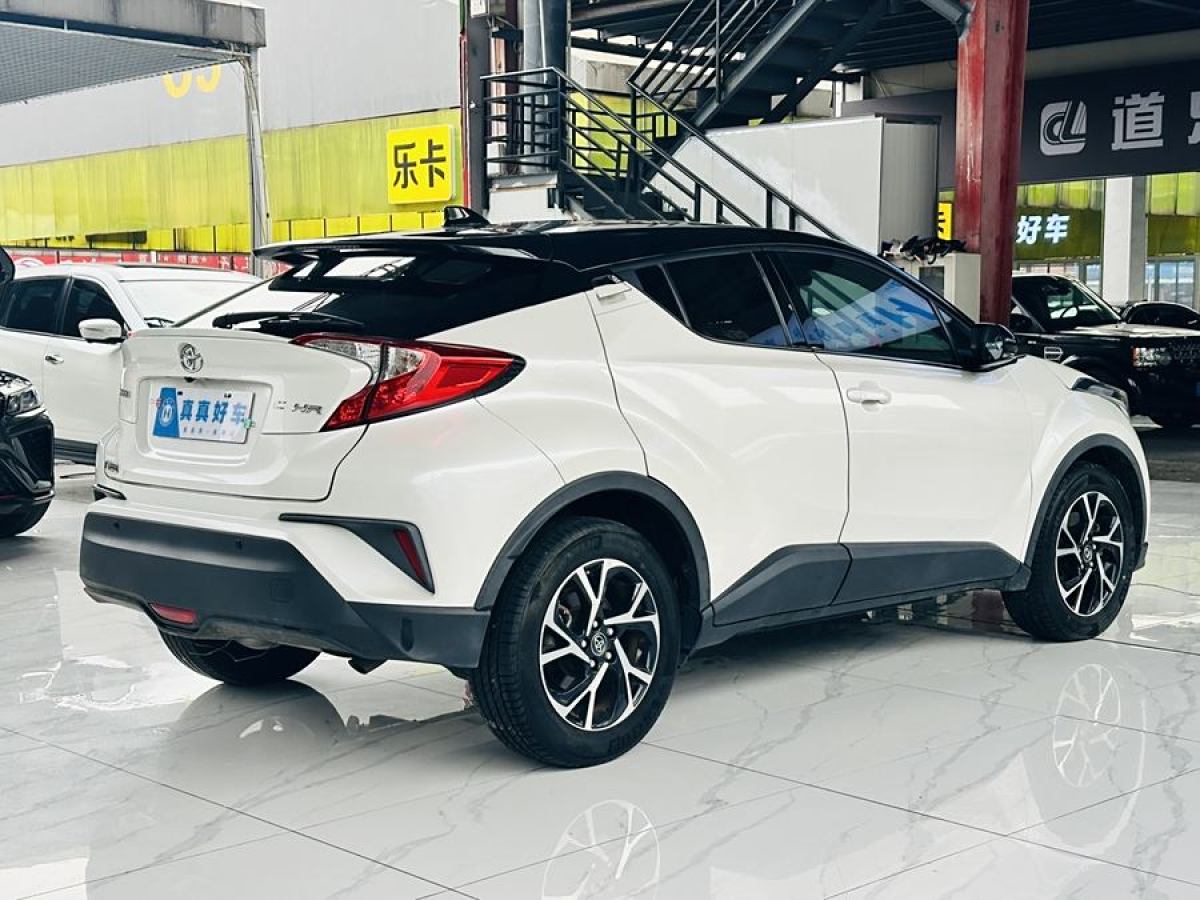 豐田 C-HR  2018款 2.0L 領(lǐng)先版 國(guó)VI圖片