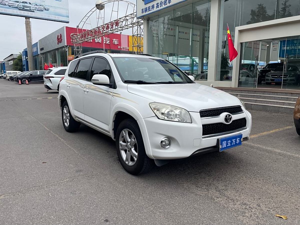 2012年9月豐田 RAV4榮放  2012款 炫裝版 2.0L 自動(dòng)四驅(qū)