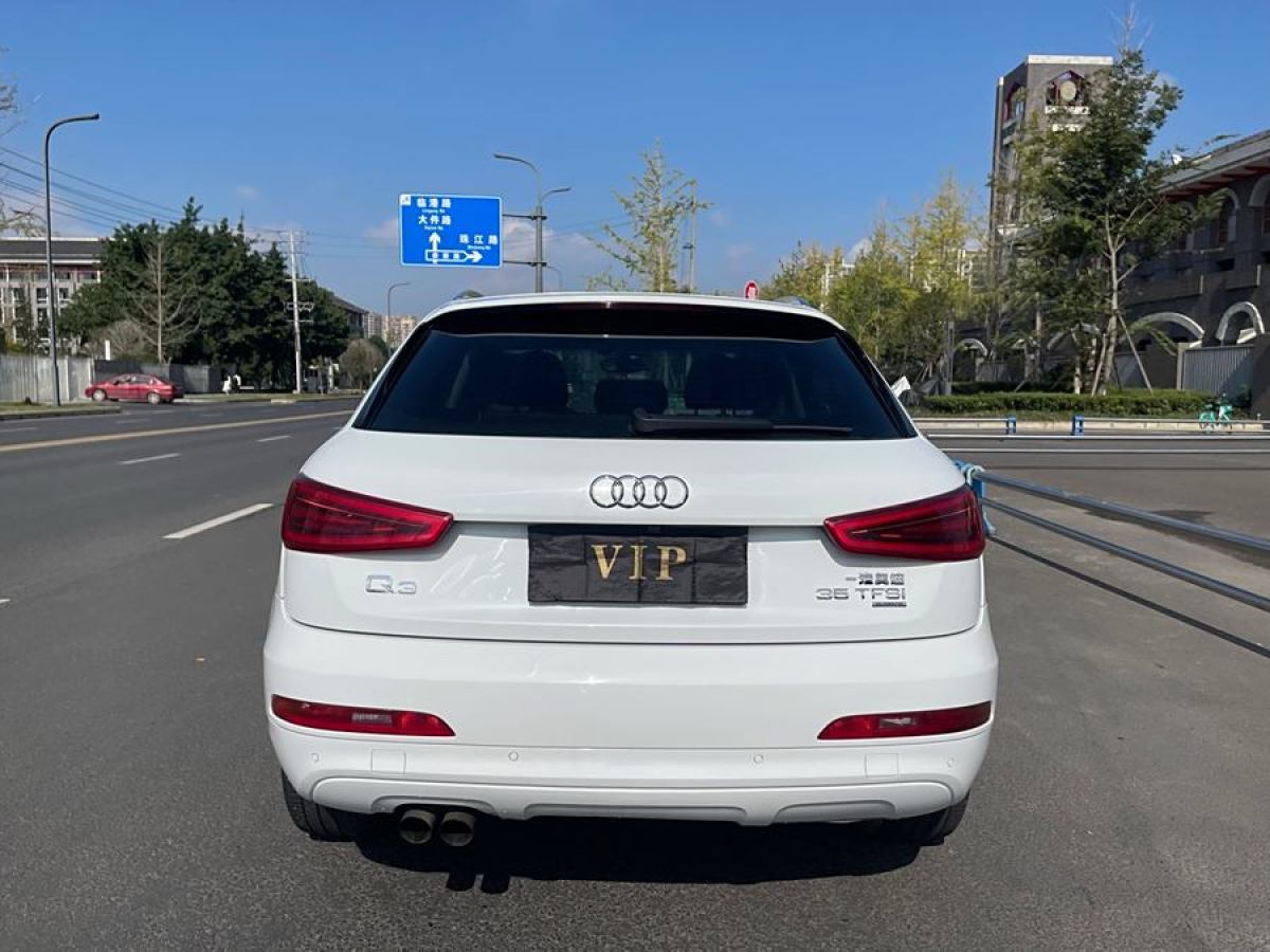 奧迪 奧迪Q3  2015款 35 TFSI quattro百萬紀念進享型圖片