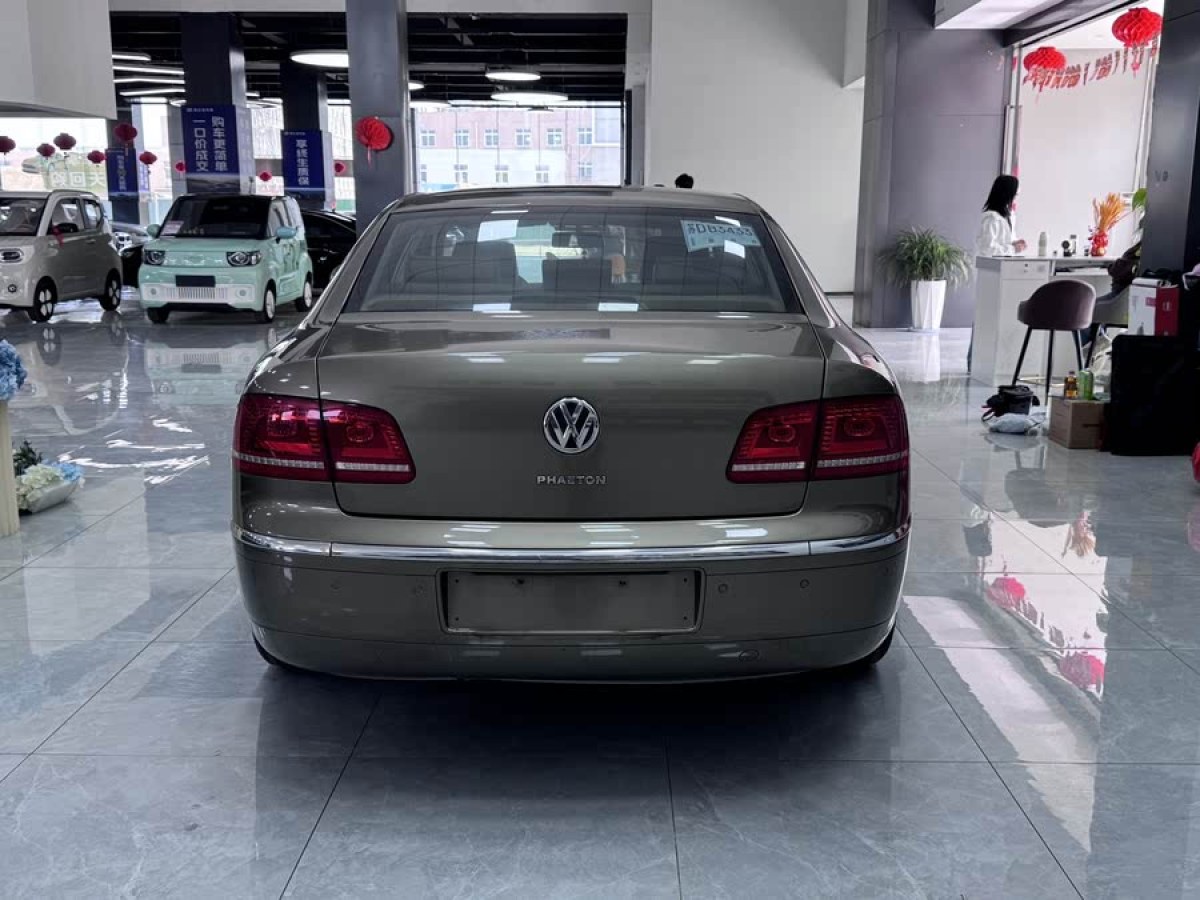 大眾 輝騰  2011款 3.6L V6 5座加長舒適版圖片
