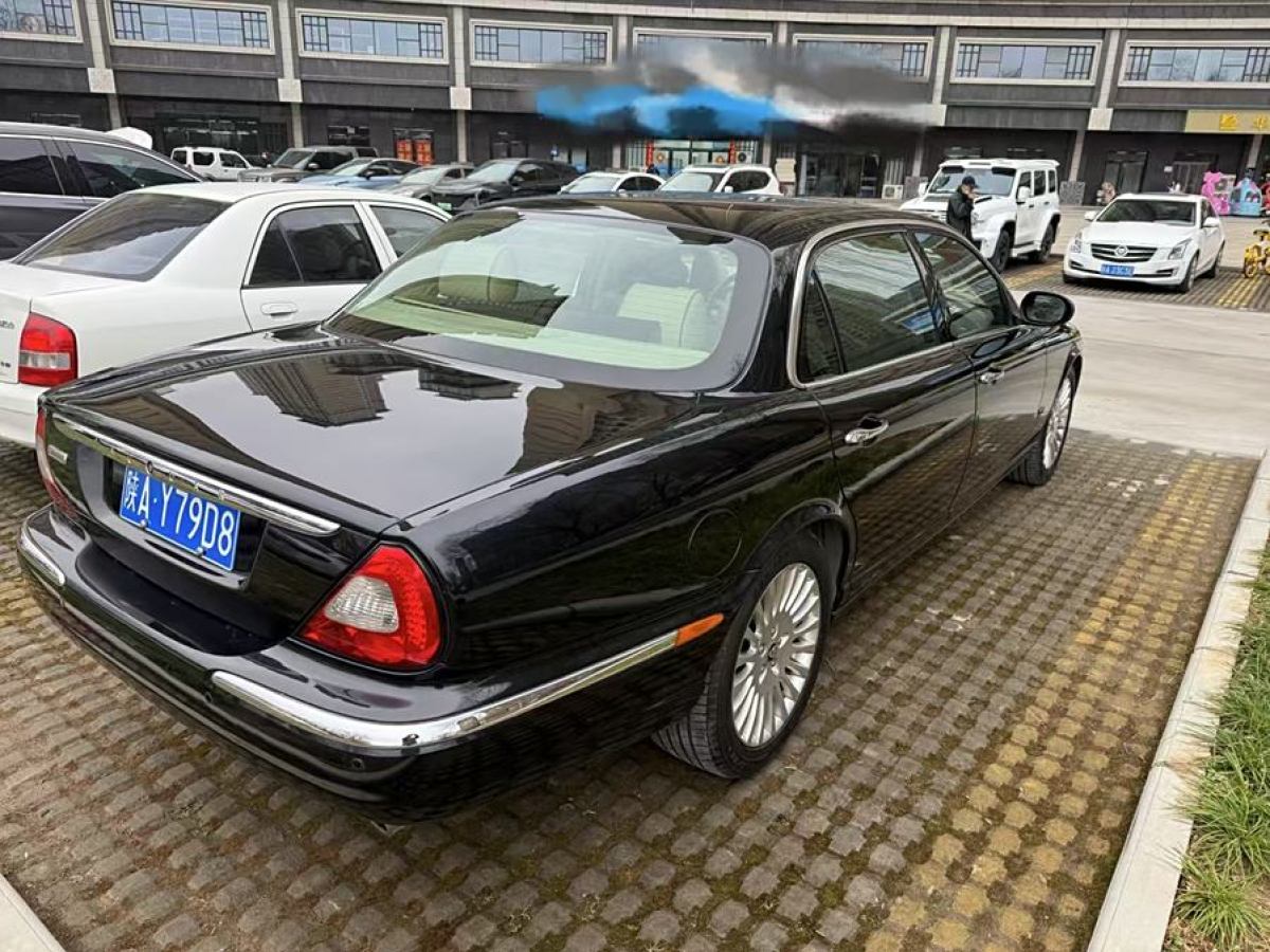 捷豹 XJ  2007款 XJ6L 3.0皇家加長版圖片