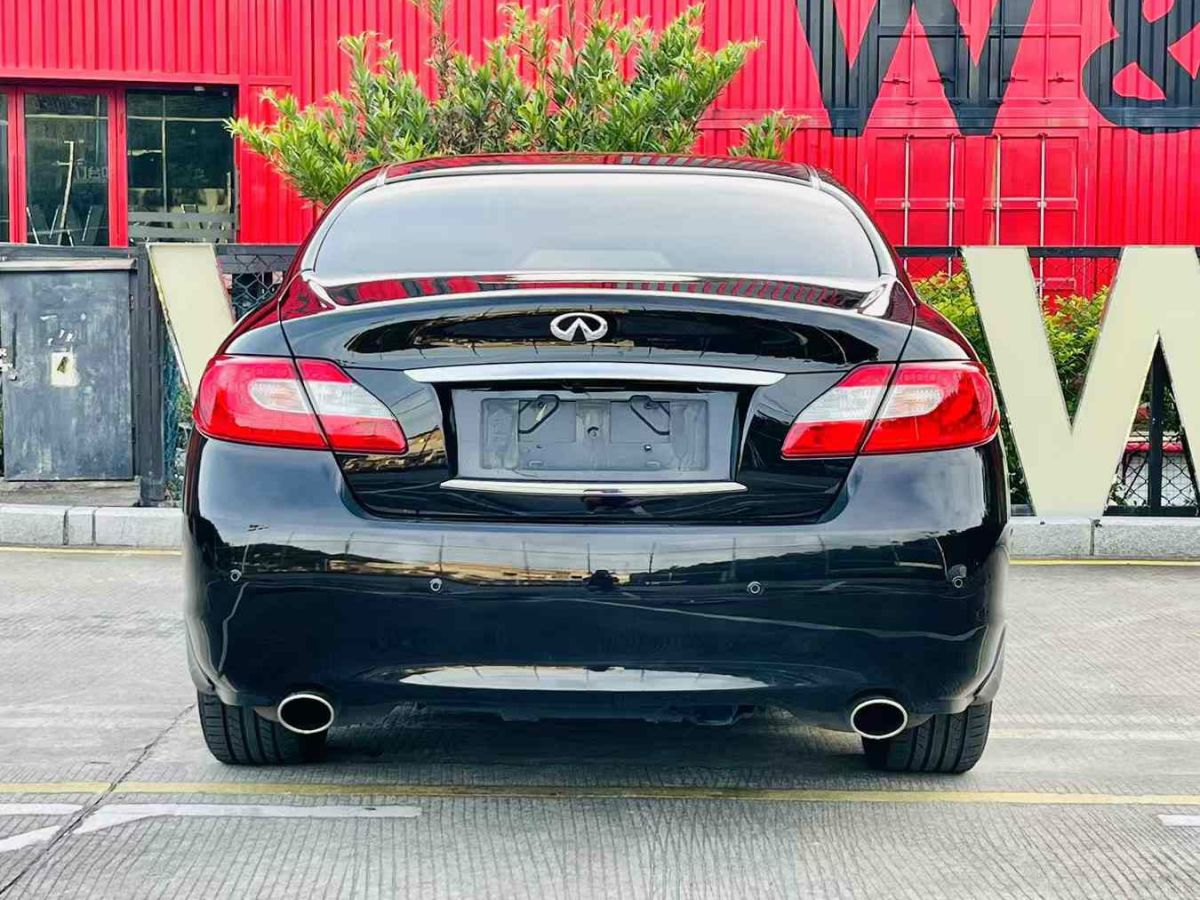 英菲尼迪 Q70  2013款 Q70L 2.5L 豪華版圖片