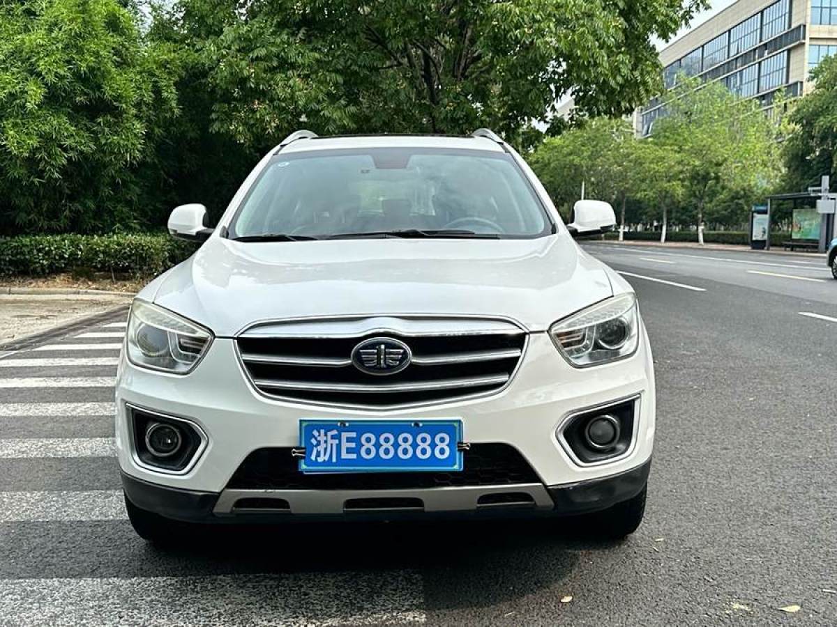 奔騰 X80  2013款 2.0L 手動豪華型圖片