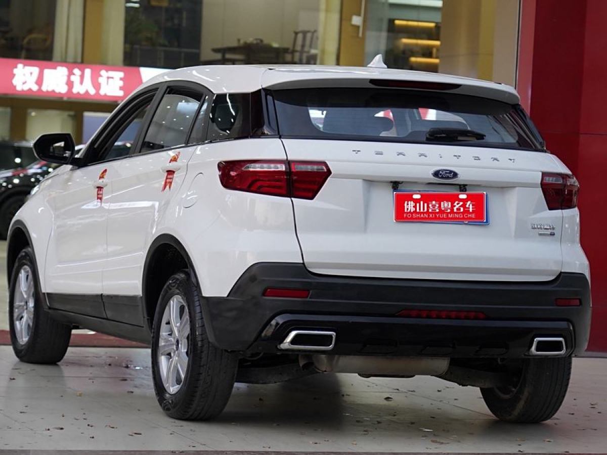 福特 領(lǐng)界  2019款  EcoBoost 145 CVT精領(lǐng)型 國(guó)VI圖片