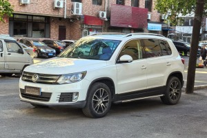 途觀 大眾 1.8TSI 自動四驅(qū)豪華型