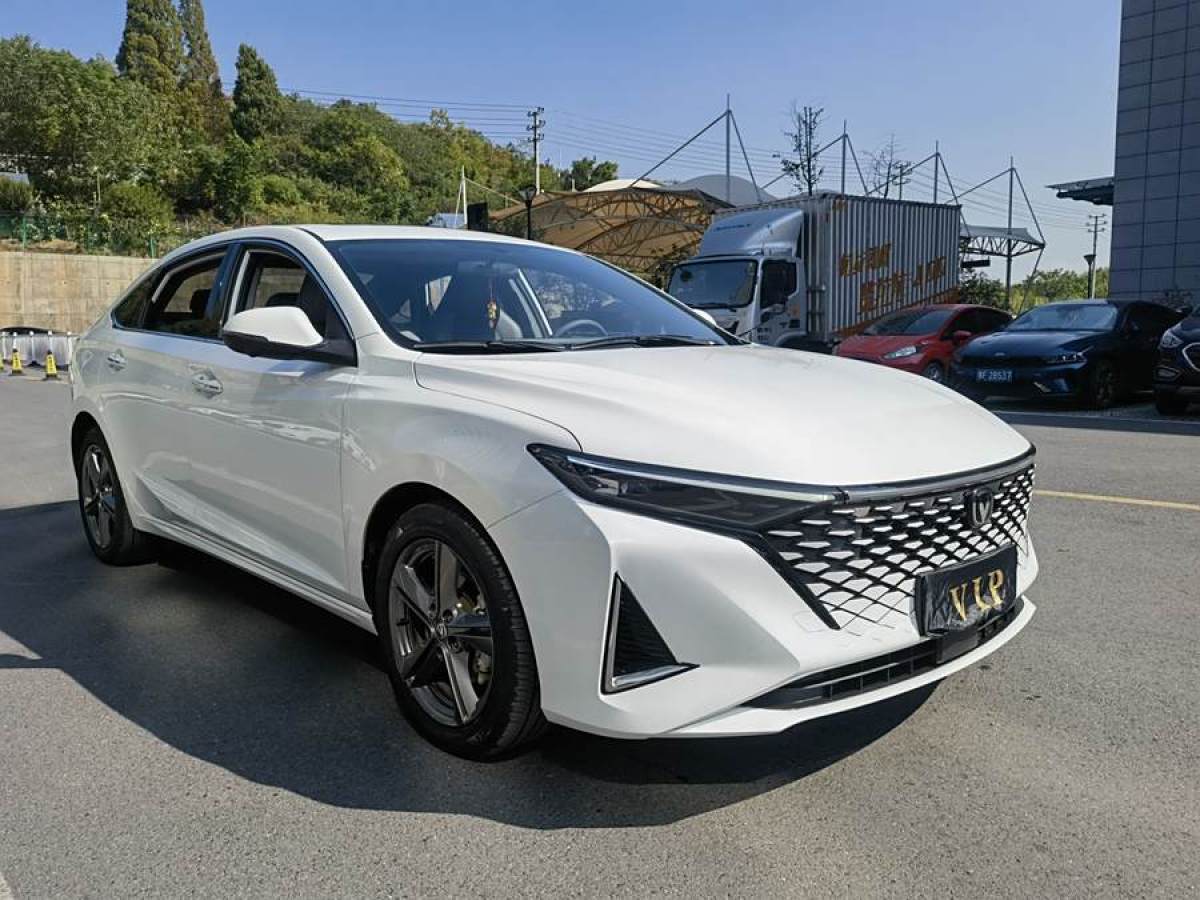 長(zhǎng)安 銳程PLUS  2023款 1.5T DCT尊貴型圖片