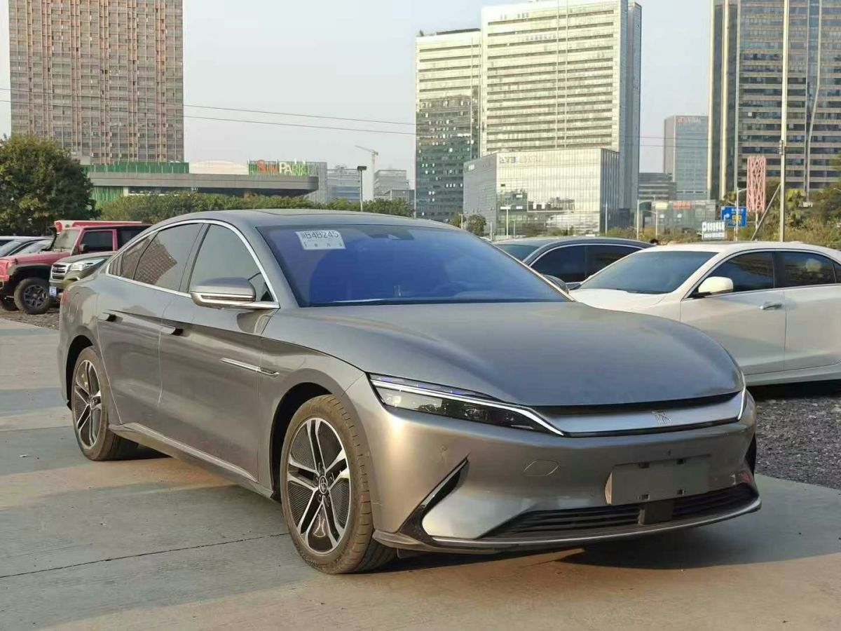 比亞迪 漢  2021款 EV 標(biāo)準(zhǔn)續(xù)航版豪華型圖片