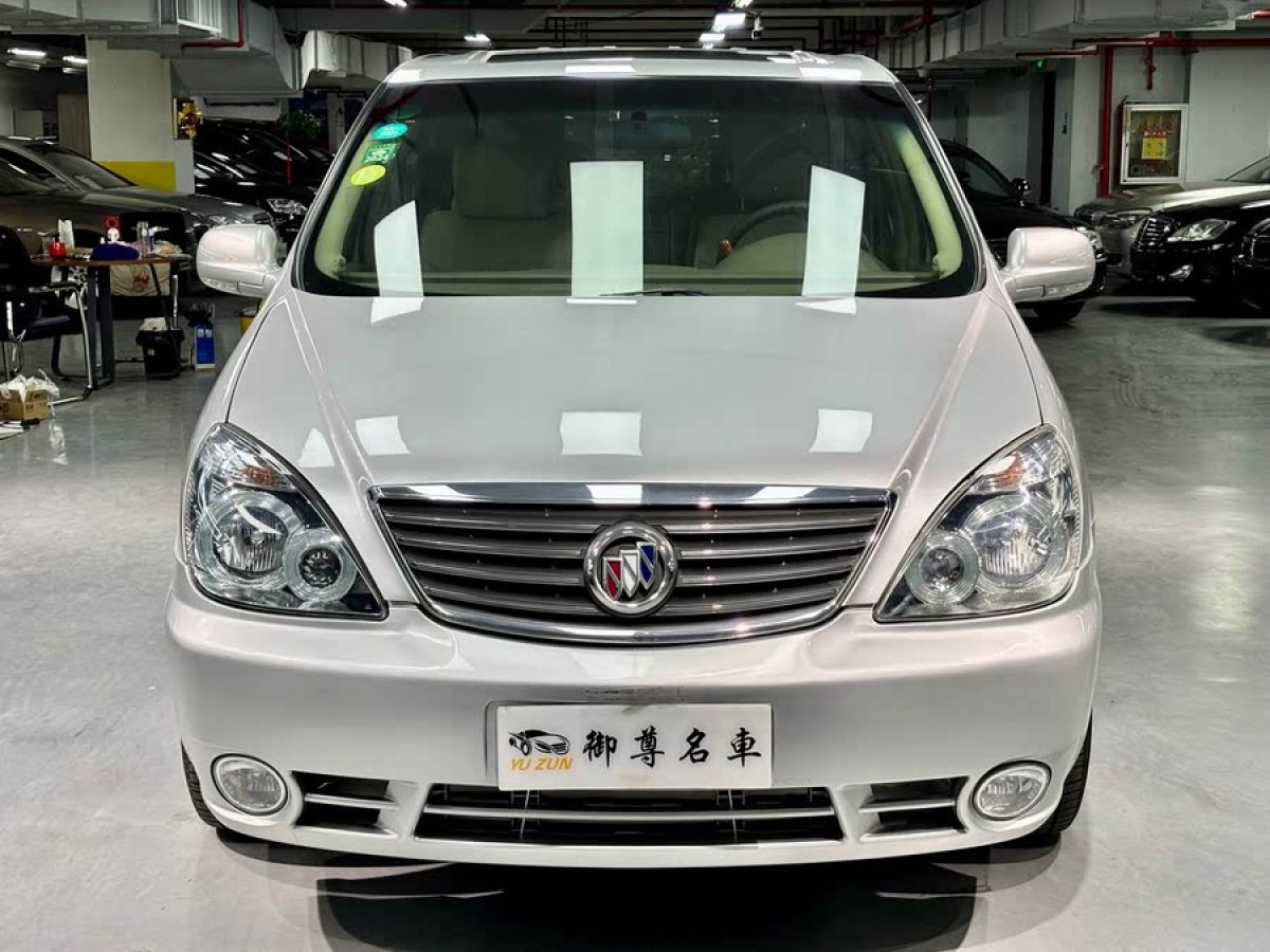 別克 GL8  2008款 陸尊 3.0L XT 導(dǎo)航版圖片
