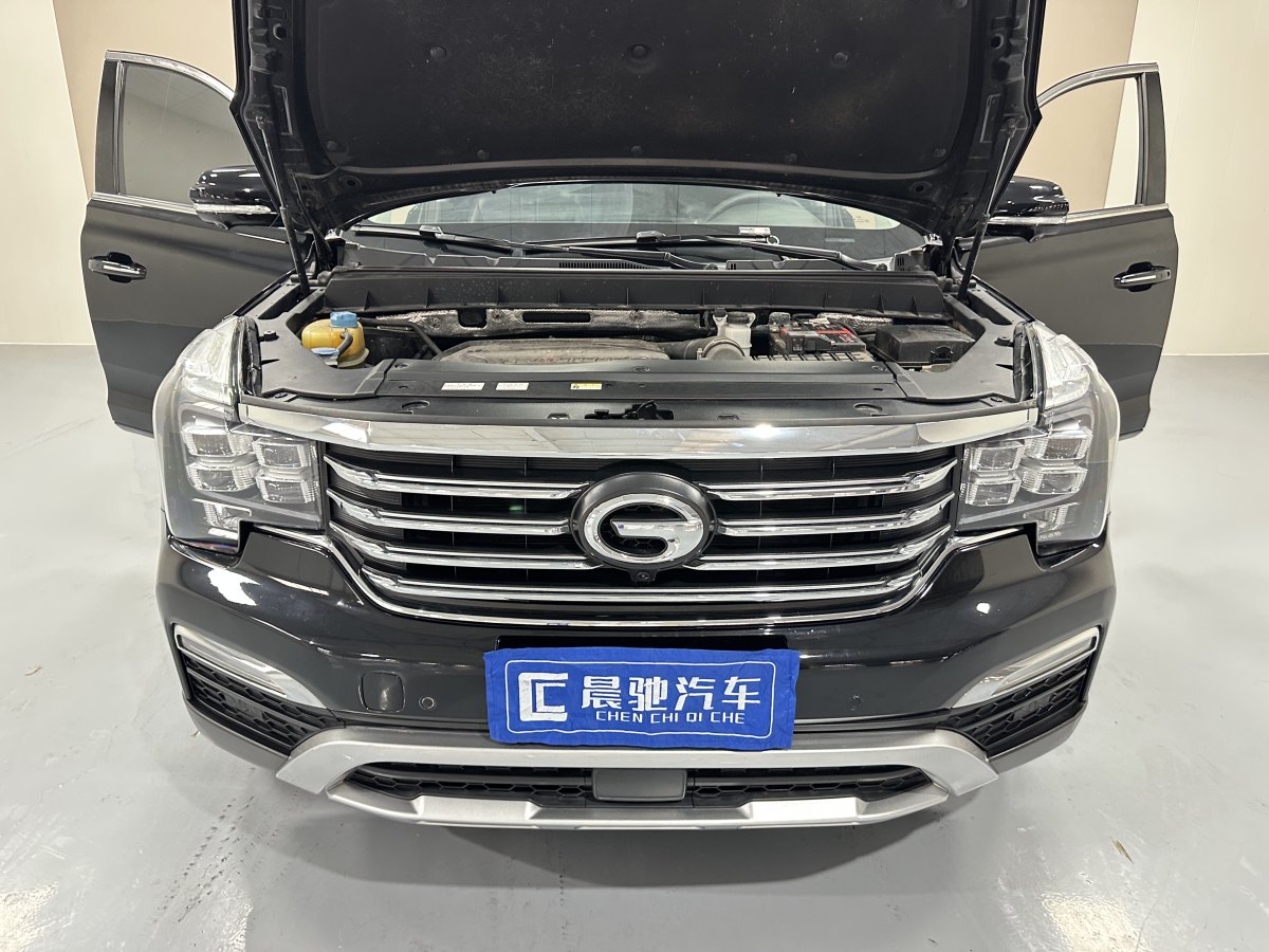 廣汽傳祺 GS8  2017款 320T 兩驅(qū)豪華智聯(lián)版圖片