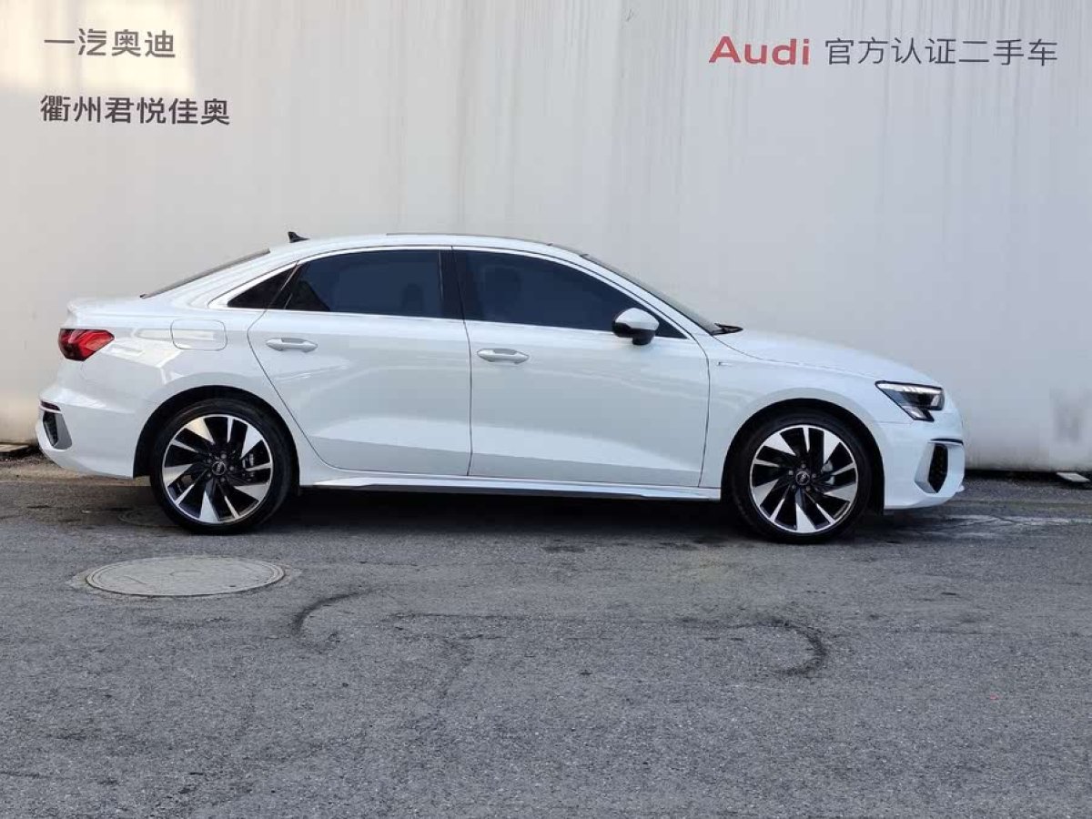 奧迪 奧迪A3  2023款 A3L Limousine 35 TFSI 時尚運動型圖片
