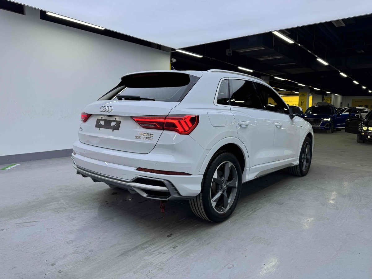 奧迪 奧迪Q3  2024款 35 TFSI 時尚動感型圖片