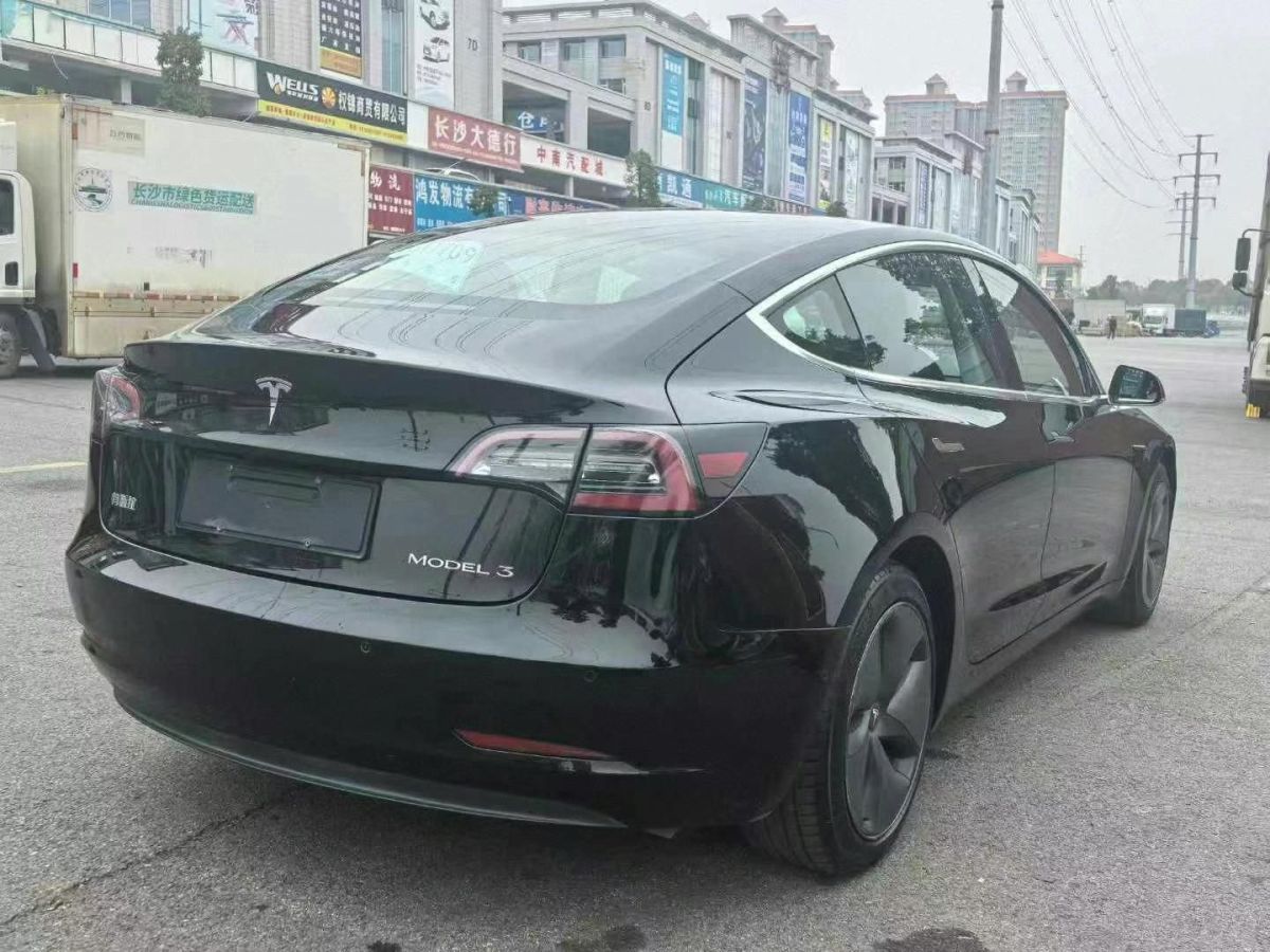 特斯拉 Model S  2021款 Plaid Plus 版圖片