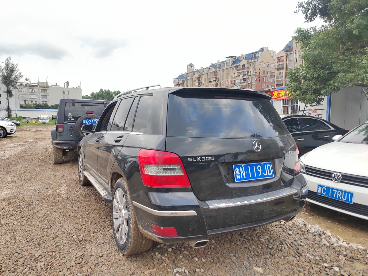 2010年10月奔馳 奔馳GLK級  2010款 GLK 300 4MATIC 時尚型