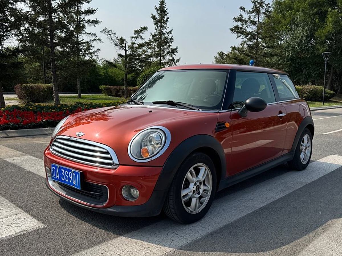 2011年8月MINI COUNTRYMAN  2011款 1.6L ONE