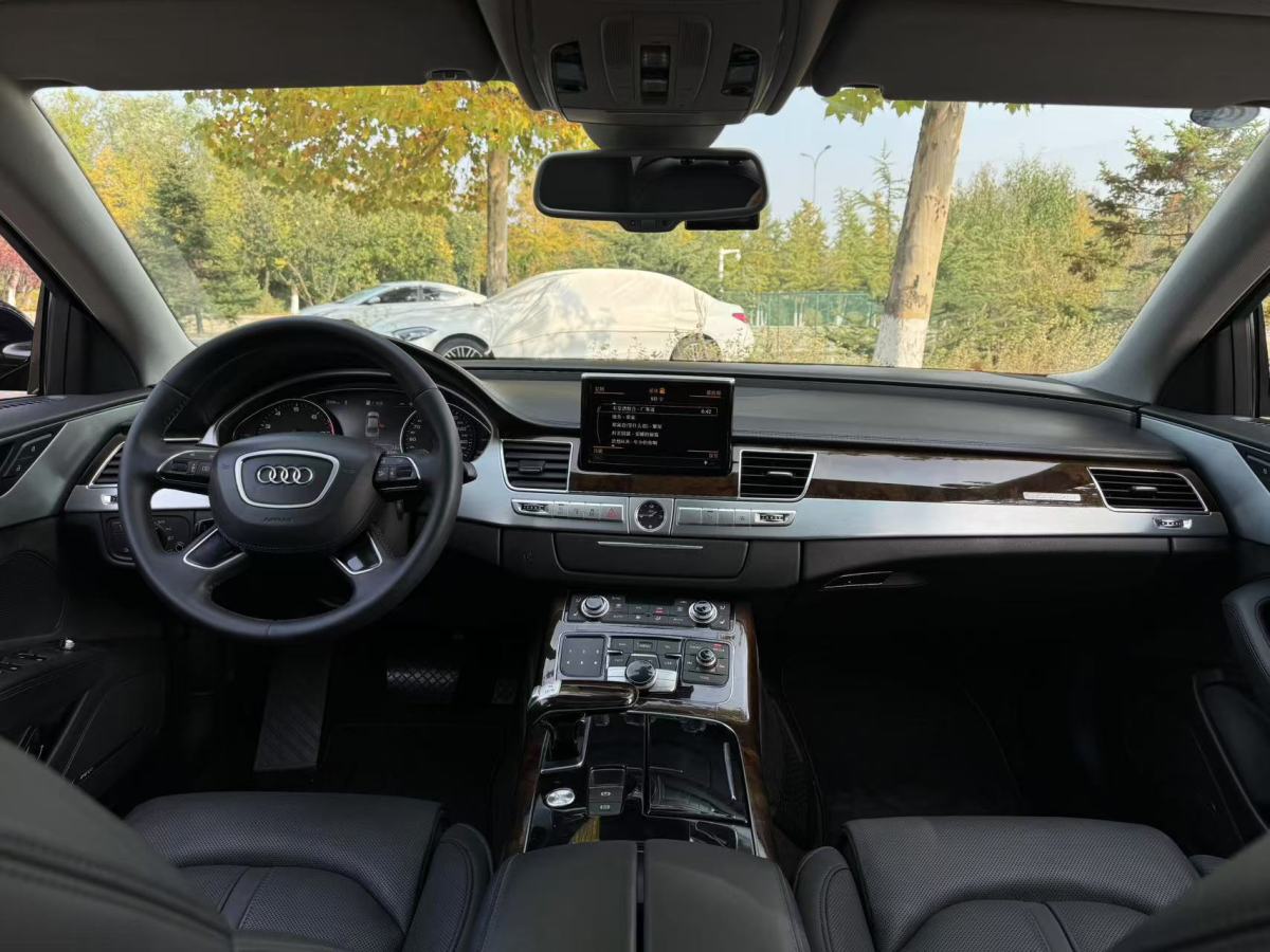 奧迪 奧迪A8  2014款 A8L 45 TFSI quattro豪華型圖片