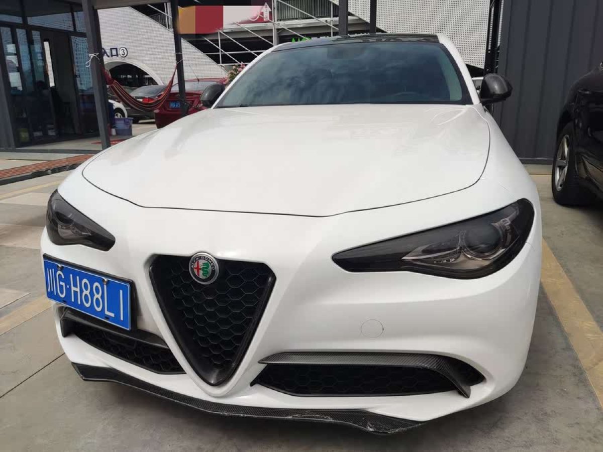 阿爾法·羅密歐 Giulia  2017款 2.0T 280HP 豪華版圖片