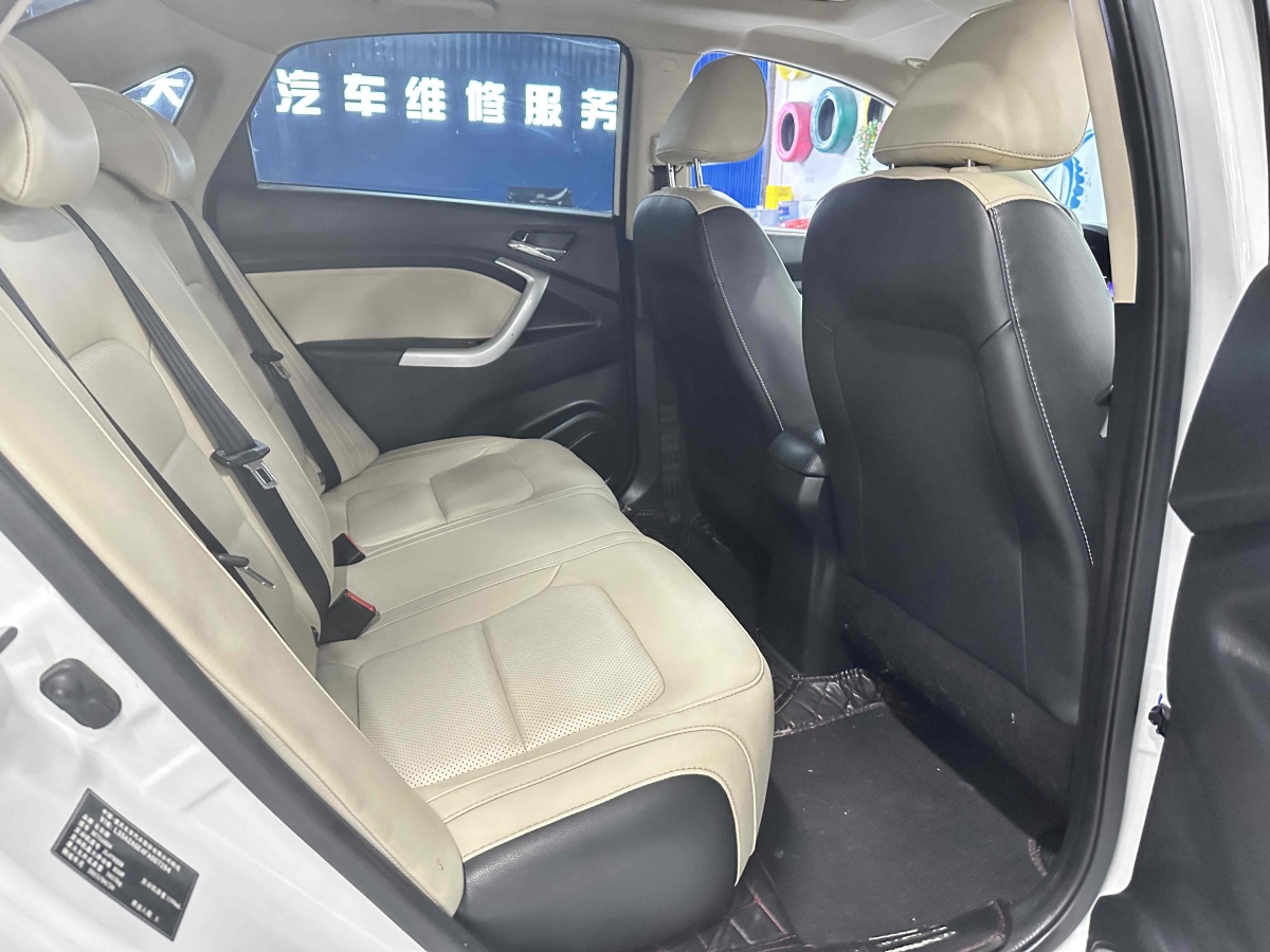 長安 悅翔V7  2015款 1.6L 自動樂動型 國IV圖片