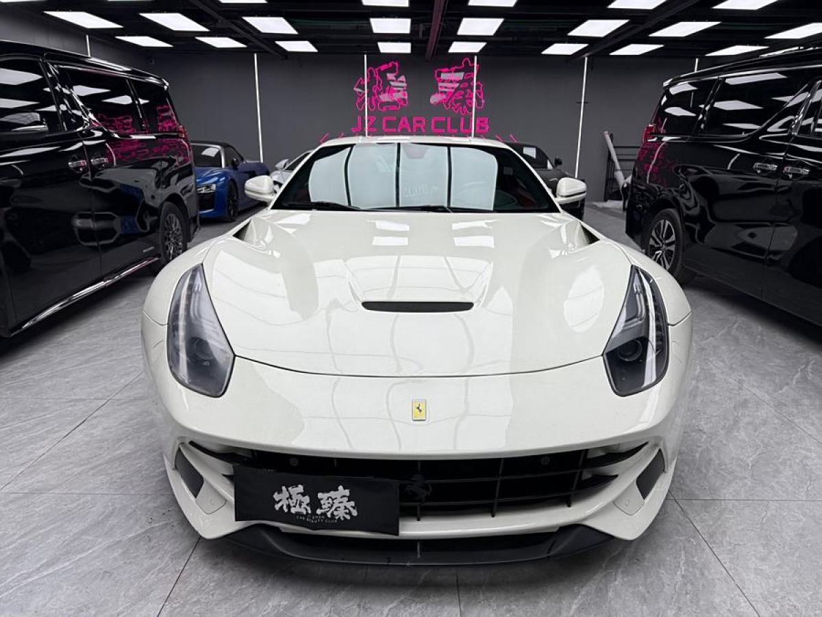 法拉利 F12berlinetta  2013款 6.3L 標準型圖片