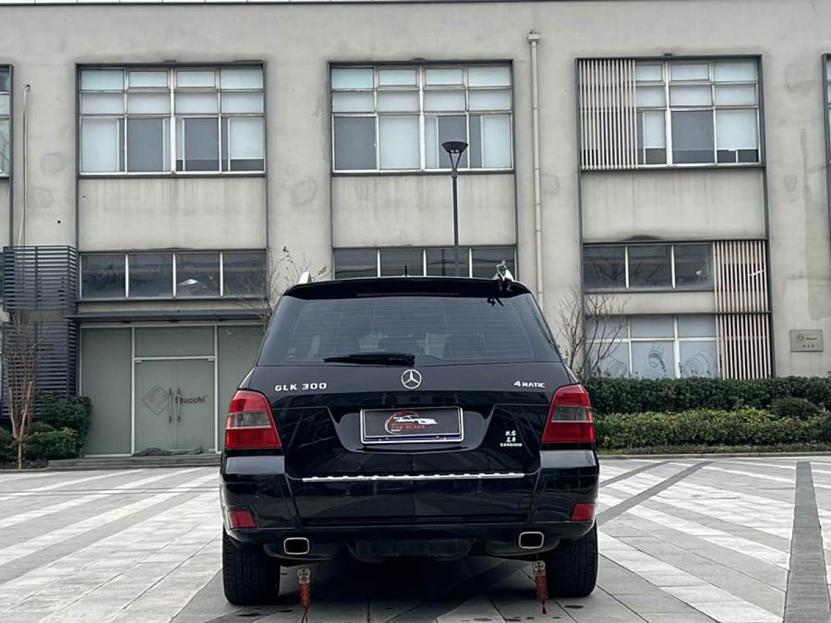 2011年7月奔馳 奔馳GLK級  2011款 GLK 300 4MATIC 時(shí)尚型